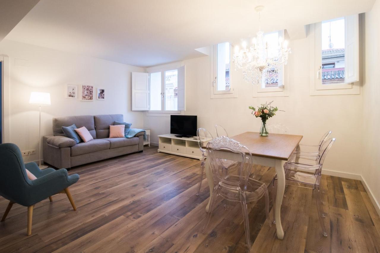 סרגוסה Apartamentos Almada מראה חיצוני תמונה
