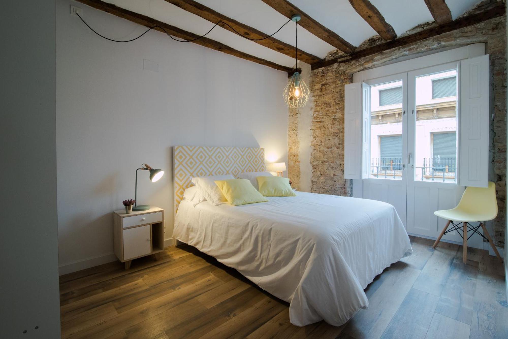 סרגוסה Apartamentos Almada מראה חיצוני תמונה